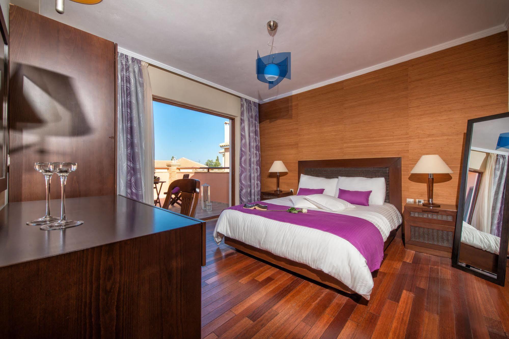 Hotel St John Villas (Adults Only) チィリヴィ エクステリア 写真